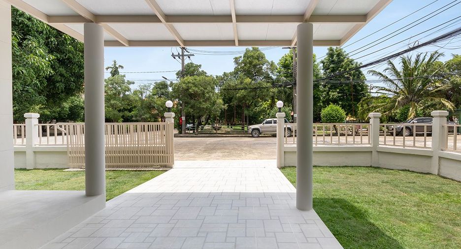 À vendre 3 chambres maison à Bang Yai, Nonthaburi