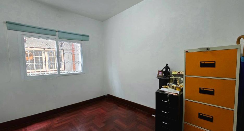 For sale 2 bedrooms house in Lam Luk Ka, Pathum Thani