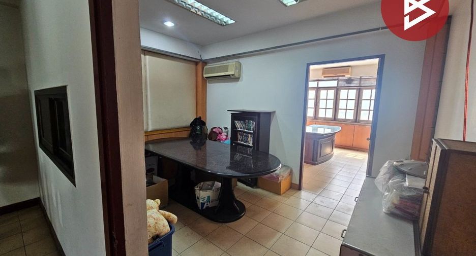 À vendre 5 chambres local commercial à Pak Kret, Nonthaburi