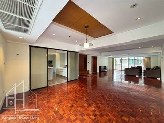 For rent 4 bedrooms apartment in Watthana, Bangkok