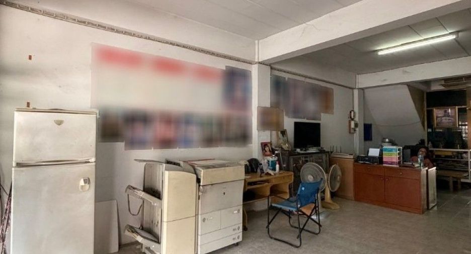 Gewerbefläche zum Kauf mit 1 Zimmer in Mueang Chon Buri, Chonburi