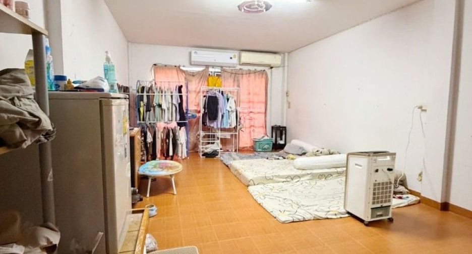 Gewerbefläche zum Kauf mit 1 Zimmer in Mueang Chon Buri, Chonburi