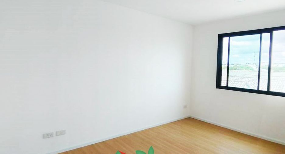 Reihenhaus zum Kauf mit 3 Zimmer in Bang Bon, Bangkok