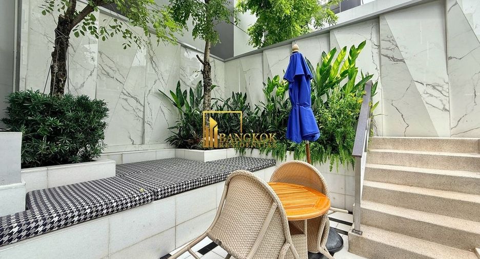 出租 2 卧室 服务式公寓 在 Khlong Toei, 曼谷