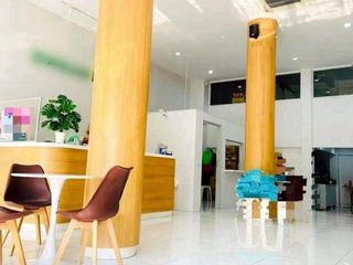 For sale retail Space in Khlong Toei, Bangkok