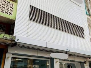 For sale retail Space in Khlong Toei, Bangkok