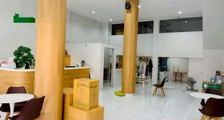 For sale retail Space in Khlong Toei, Bangkok