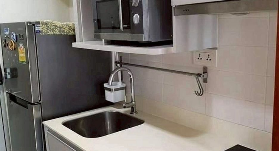 Аренда и продажа 2 спальни кондо в Ратчатхещи, Бангкок