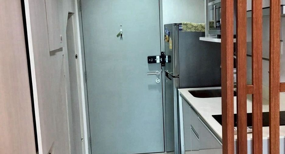 Аренда и продажа 2 спальни кондо в Ратчатхещи, Бангкок
