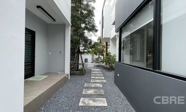 For sale 8 bedrooms house in Bang Na, Bangkok