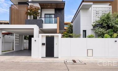 For sale 8 bedrooms house in Bang Na, Bangkok
