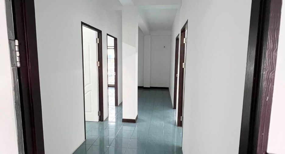 出租 8 卧室 商业空间 在 Mueang Chiang Mai, Chiang Mai