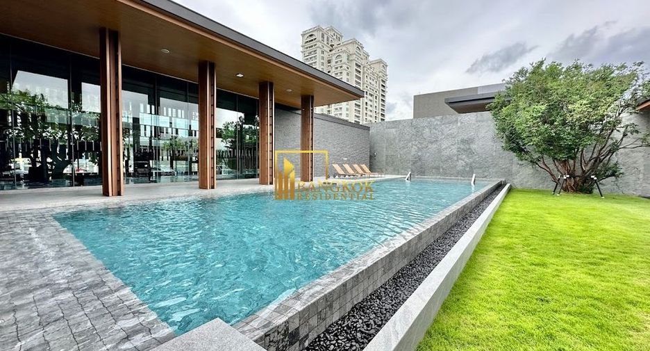 For rent 5 bedrooms villa in Suan Luang, Bangkok