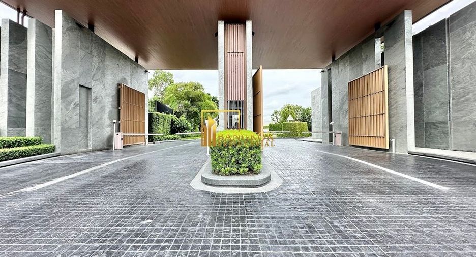 For rent 5 bedrooms villa in Suan Luang, Bangkok