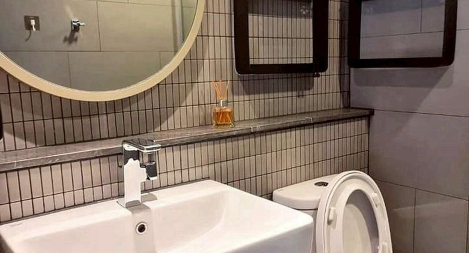 Condo en alquiler de 1 habitaciones en Pathum Wan, Bangkok