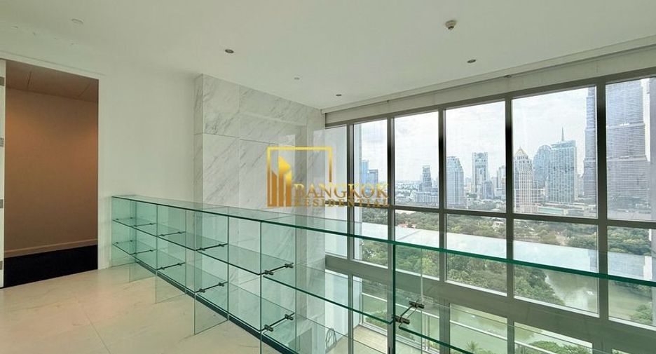 Condo en alquiler y en venta de 3 habitaciones en Pathum Wan, Bangkok