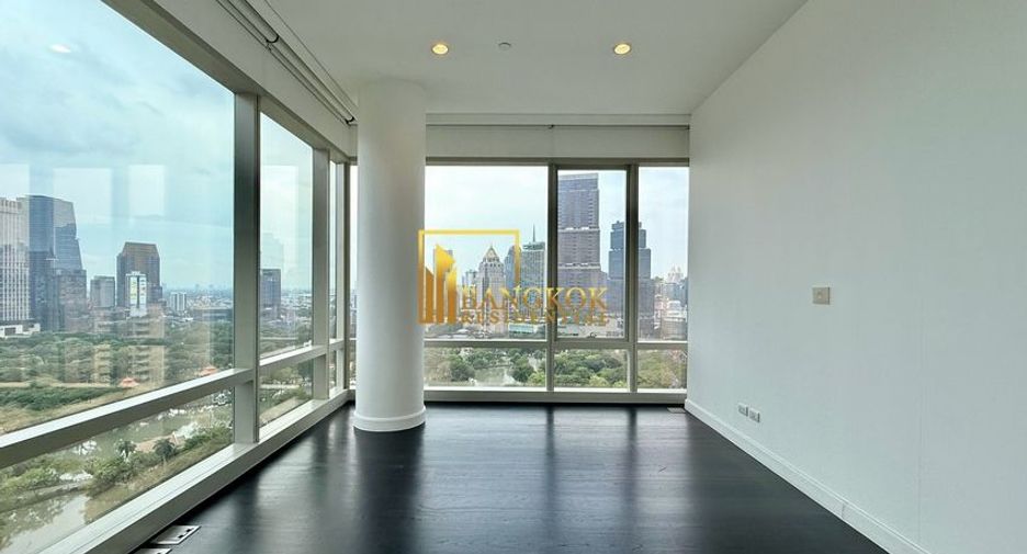 Condo en alquiler y en venta de 3 habitaciones en Pathum Wan, Bangkok
