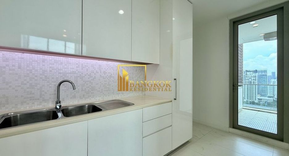 Condo en alquiler y en venta de 3 habitaciones en Pathum Wan, Bangkok