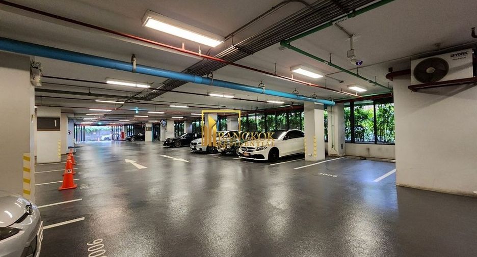 Condo en alquiler y en venta de 3 habitaciones en Pathum Wan, Bangkok
