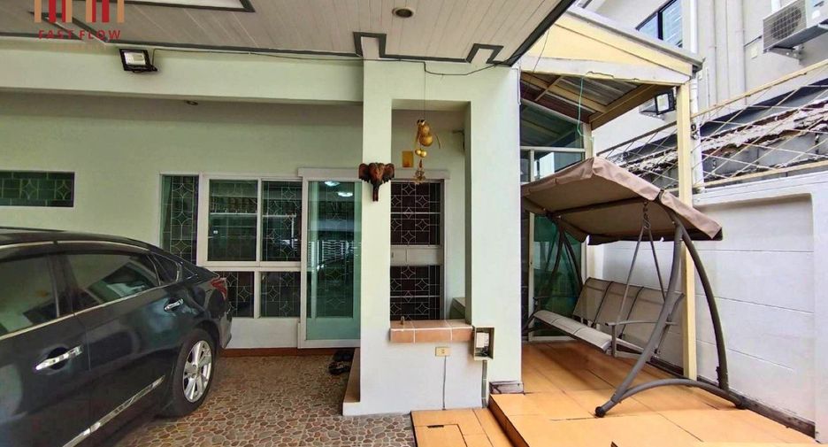 Reihenhaus zum Kauf mit 3 Zimmer in Khan Na Yao, Bangkok
