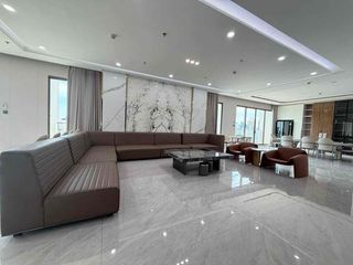 Condo en venta de 4 habitaciones en Watthana, Bangkok