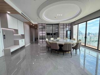 Condo en venta de 4 habitaciones en Watthana, Bangkok