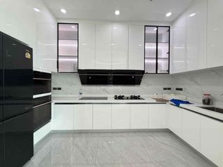 Condo en venta de 4 habitaciones en Watthana, Bangkok