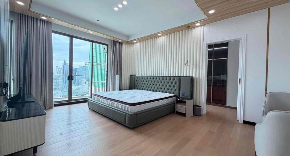 À vendre 4 chambres condo à Watthana, Bangkok