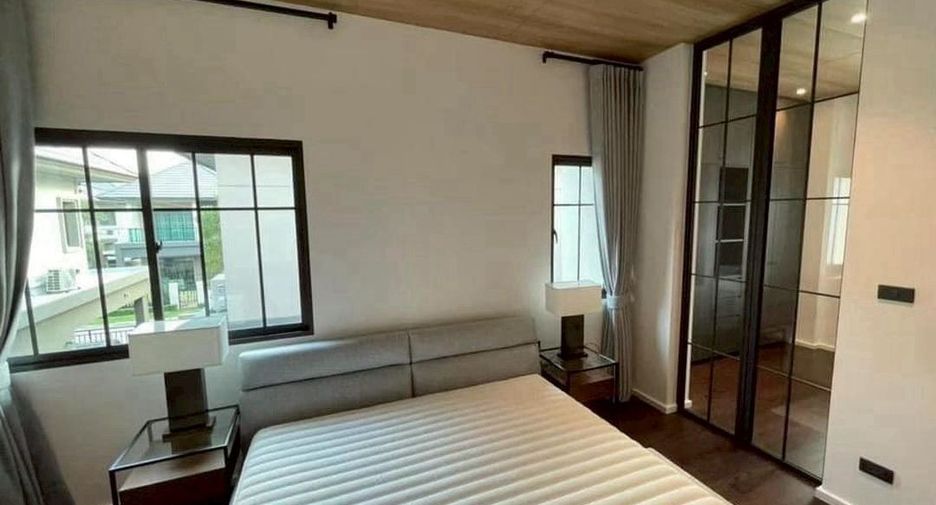 À vendre 4 chambres maison à Pak Kret, Nonthaburi