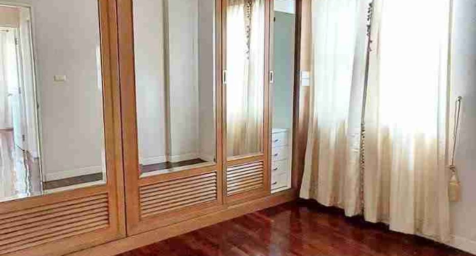 Haus zum Kauf mit 3 Zimmer in Min Buri, Bangkok
