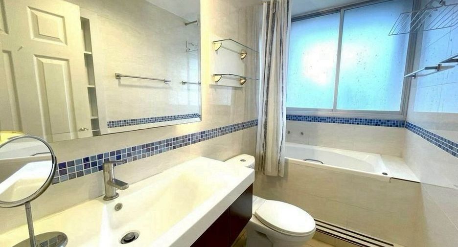 Condo en alquiler de 2 habitaciones en Khlong Toei, Bangkok