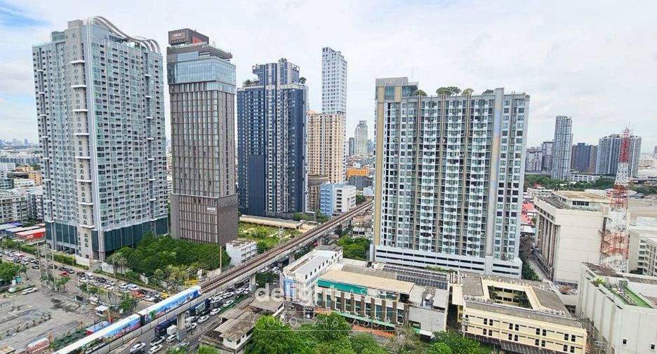 À louer 1 chambre condo à Phra Khanong, Bangkok