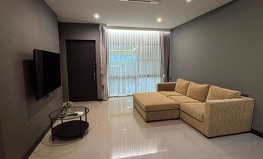 出租 和 出售 3 卧室 联排别墅 在 Lat Phrao, 曼谷