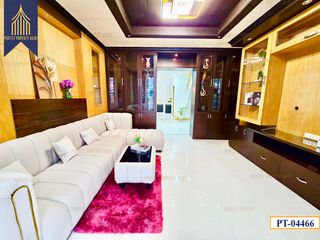 For sale 2 ベッドルーム townhouse in Lat Krabang, Bangkok