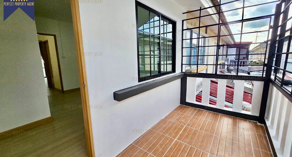 For sale 2 bedrooms townhouse in Lat Krabang, Bangkok