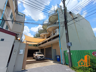 For sale 11 ベッドルーム retail Space in Phra Khanong, Bangkok