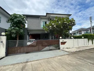 Casa en venta de 4 habitaciones en Hang Dong, Chiang Mai