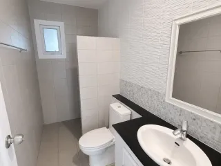 Casa en venta de 4 habitaciones en Hang Dong, Chiang Mai