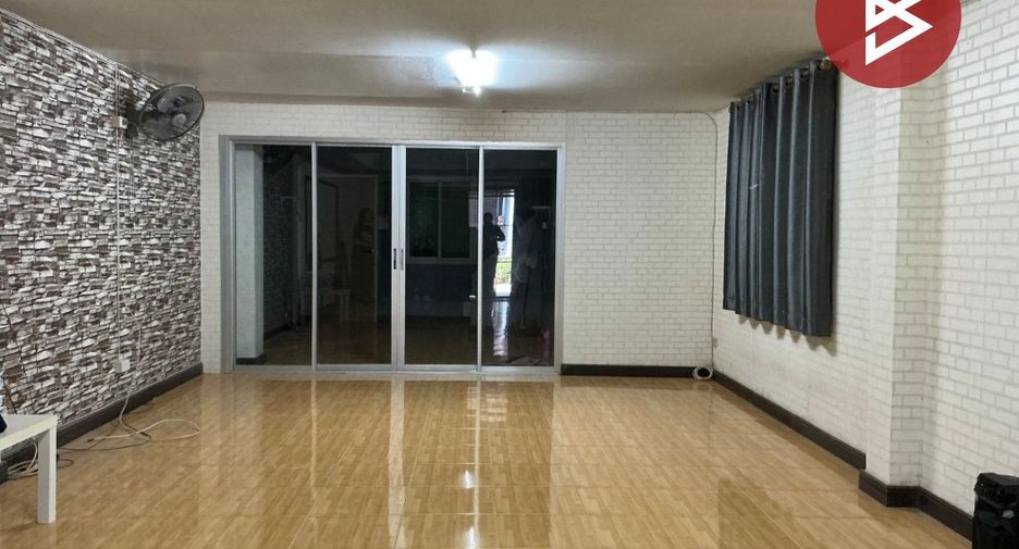 Продажа 2 спальни таунхаус в Mueang Uttaradit, Уттарадит