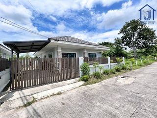 For sale 3 bedrooms house in Si Racha, Chonburi