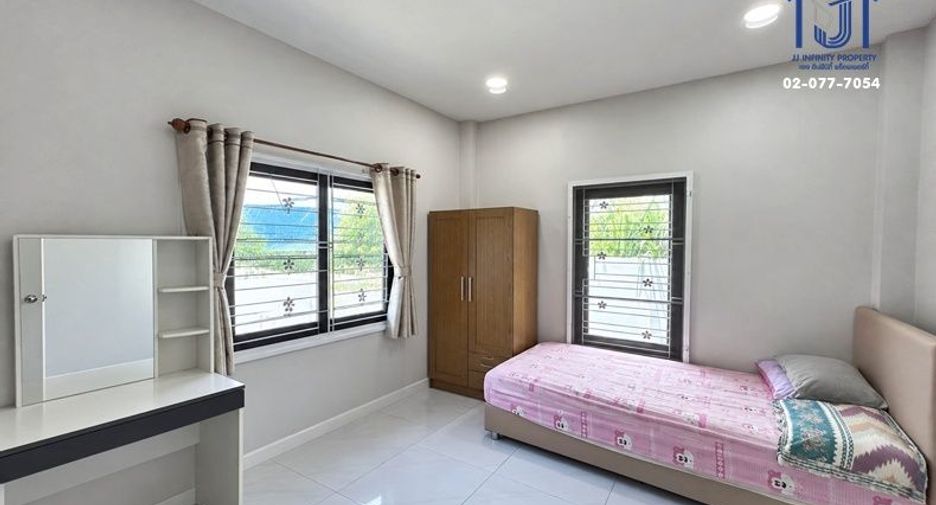 For sale 3 bedrooms house in Si Racha, Chonburi