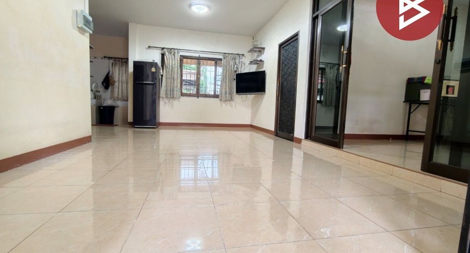 For sale 3 bedrooms house in Phan Thong, Chonburi