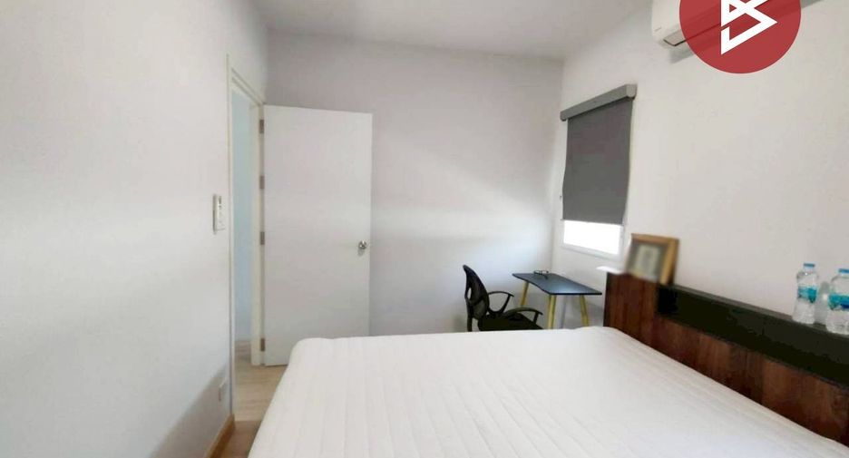 Casa adosada en venta de 2 habitaciones en Bang Sao Thong, Samut Prakan
