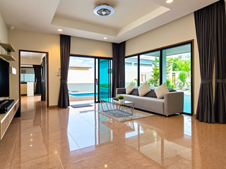 À louer 3 chambres villa à Bang Lamung, Chonburi