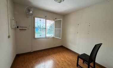 Reihenhaus zum Kauf mit 3 Zimmer in Bang Phli, Samut Prakan