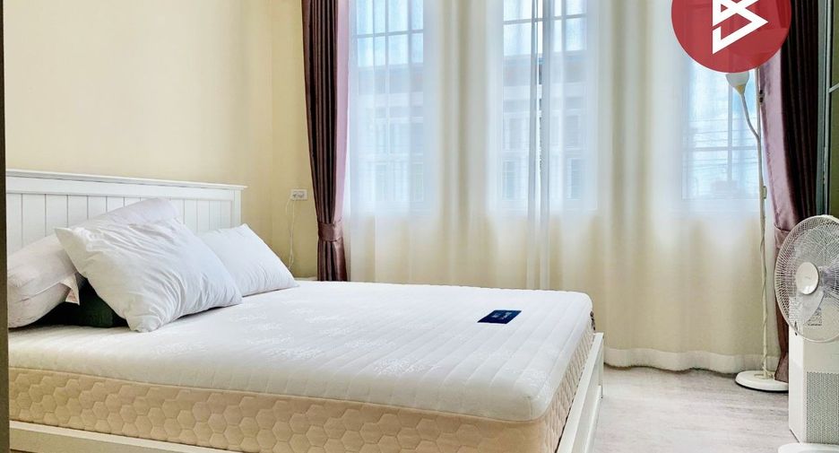 Reihenhaus zum Kauf mit 4 Zimmer in Mueang Samut Prakan, Samut Prakan