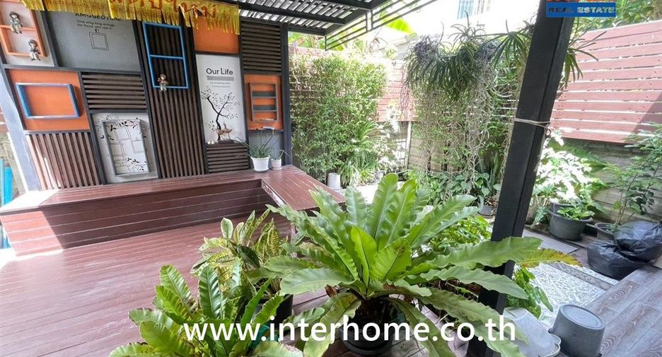 À vendre 4 chambres maison à Khlong Sam Wa, Bangkok