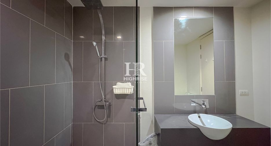 À vendre 2 chambres condo à Bang Lamung, Chonburi