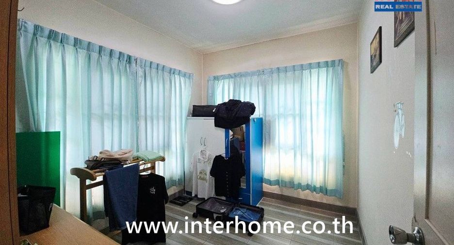 For sale 3 bedrooms townhouse in Khlong Luang, Pathum Thani