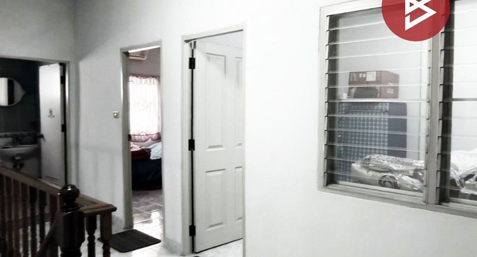 For sale 3 ベッドルーム townhouse in Mueang Samut Sakhon, Samut Sakhon